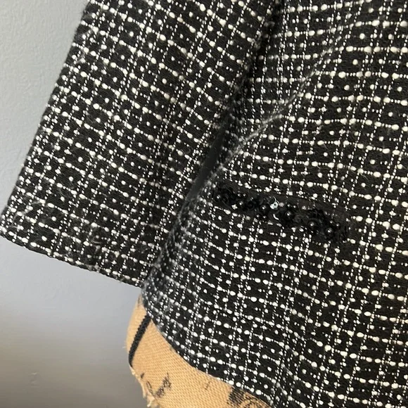 Fenn Wright Manson Women’s Black & White Tweed Blazer with Crystal Details Sz S - Picture 7 of 8